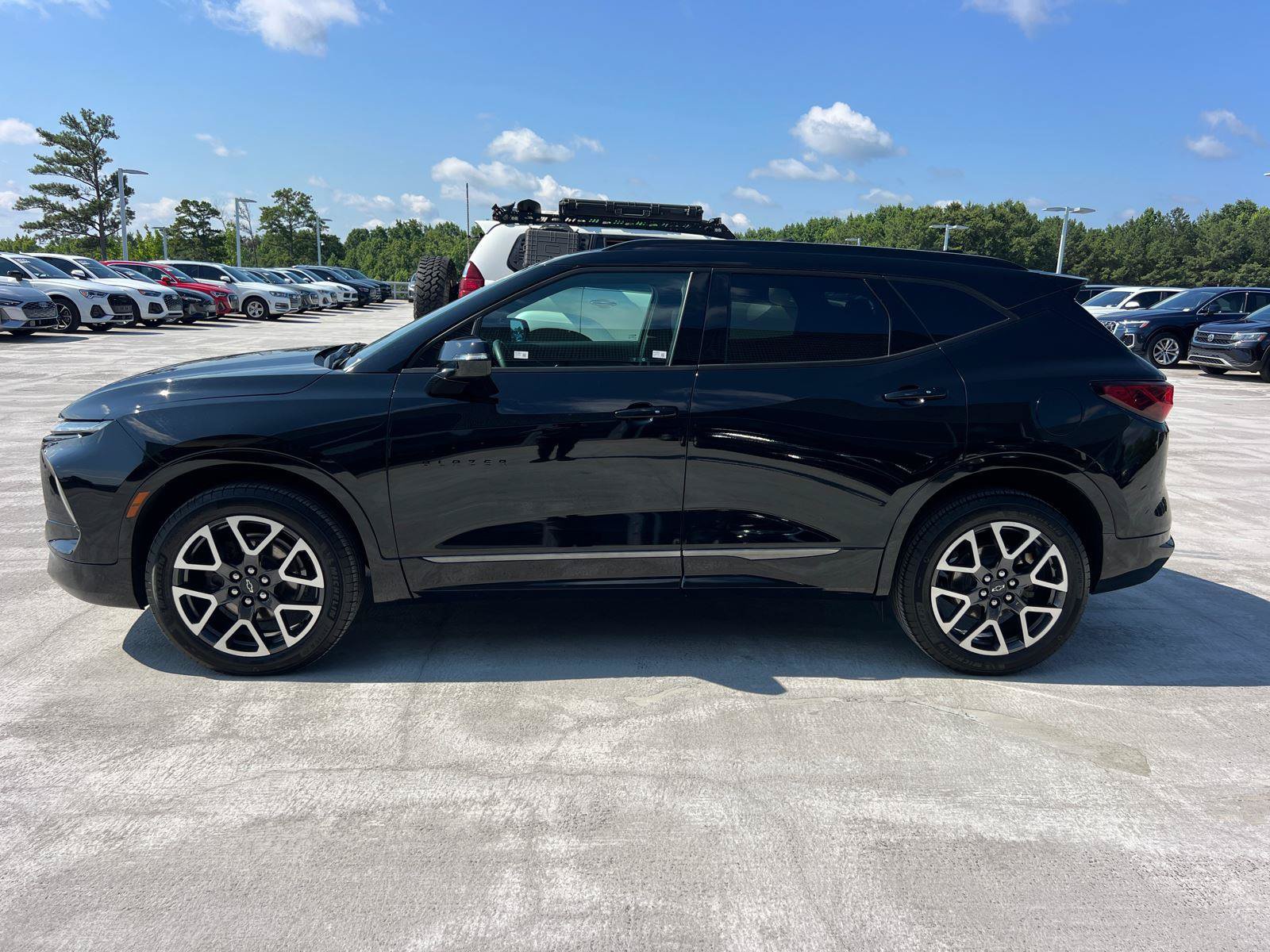 Used 2024 Chevrolet Blazer RS FWD image 8