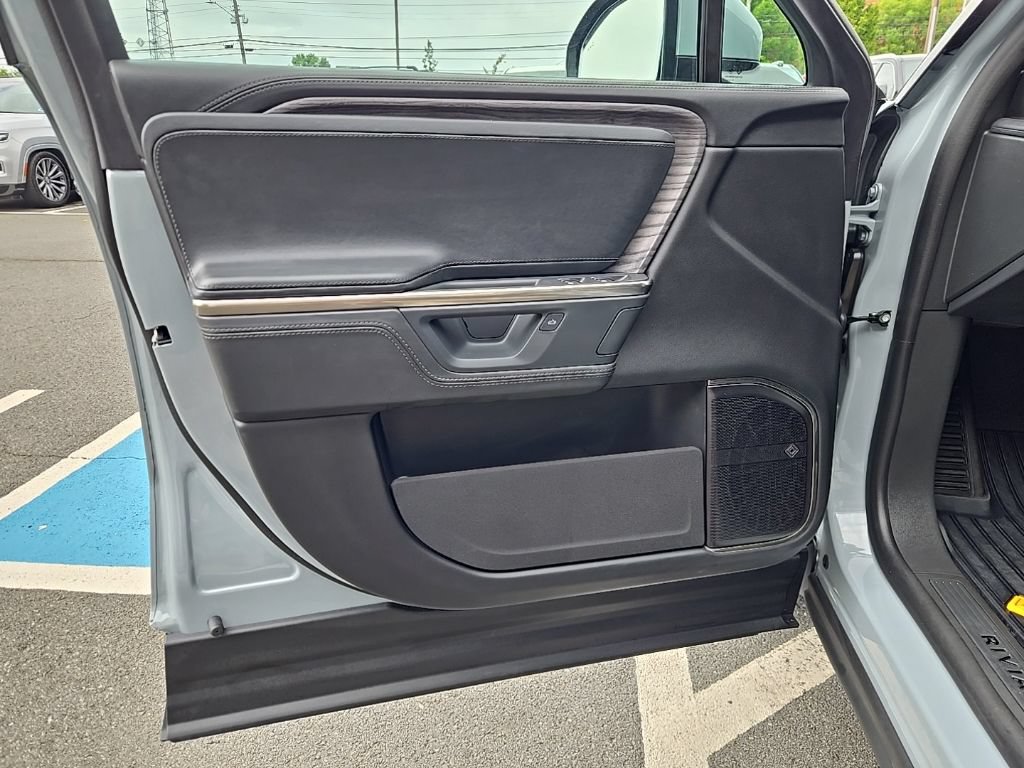 Used 2025 Rivian R1T Adventure AWD/4WD image 16