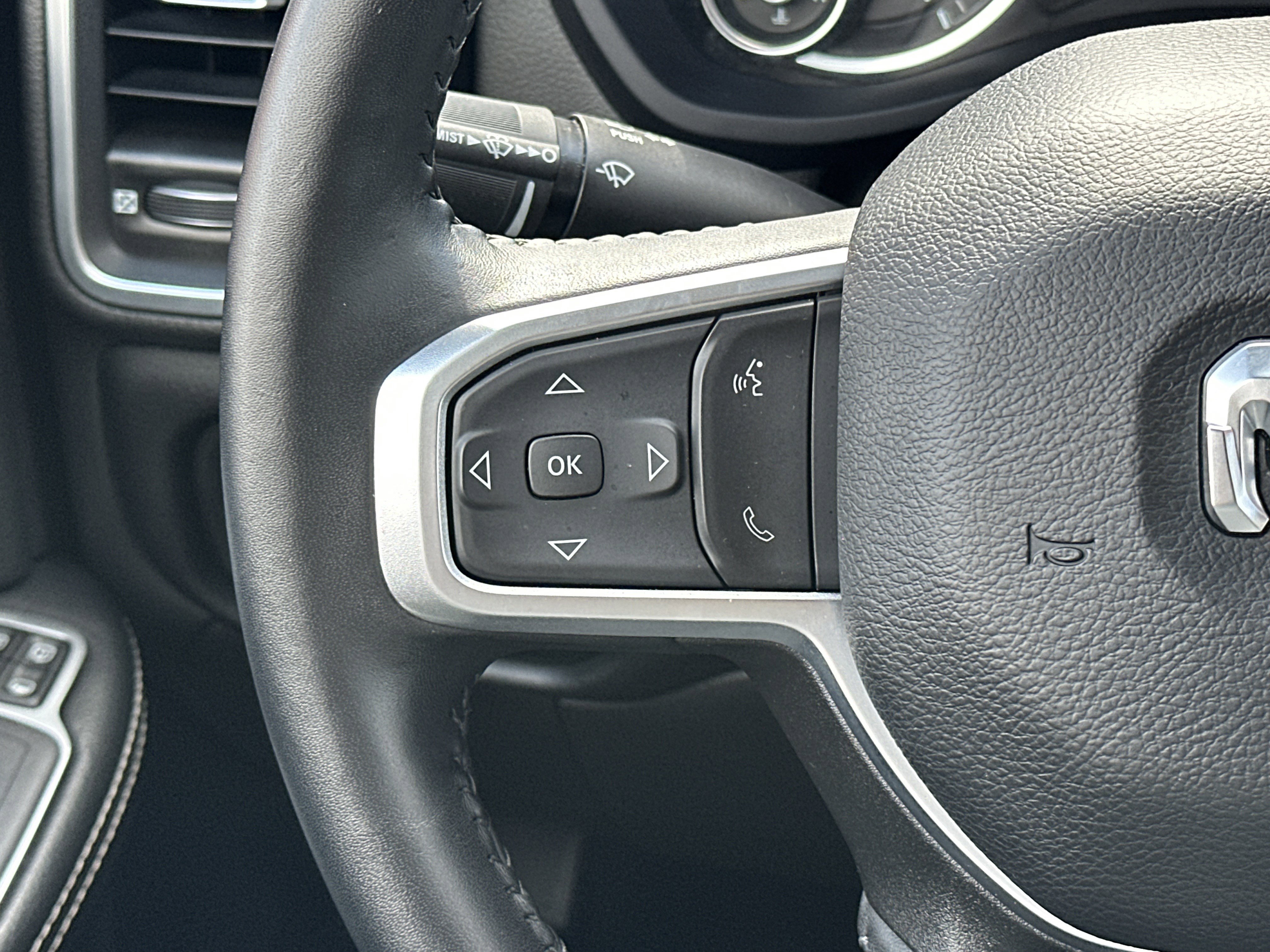 Used 2024 RAM 2500 Big Horn w/ Bed Utility Group image 25