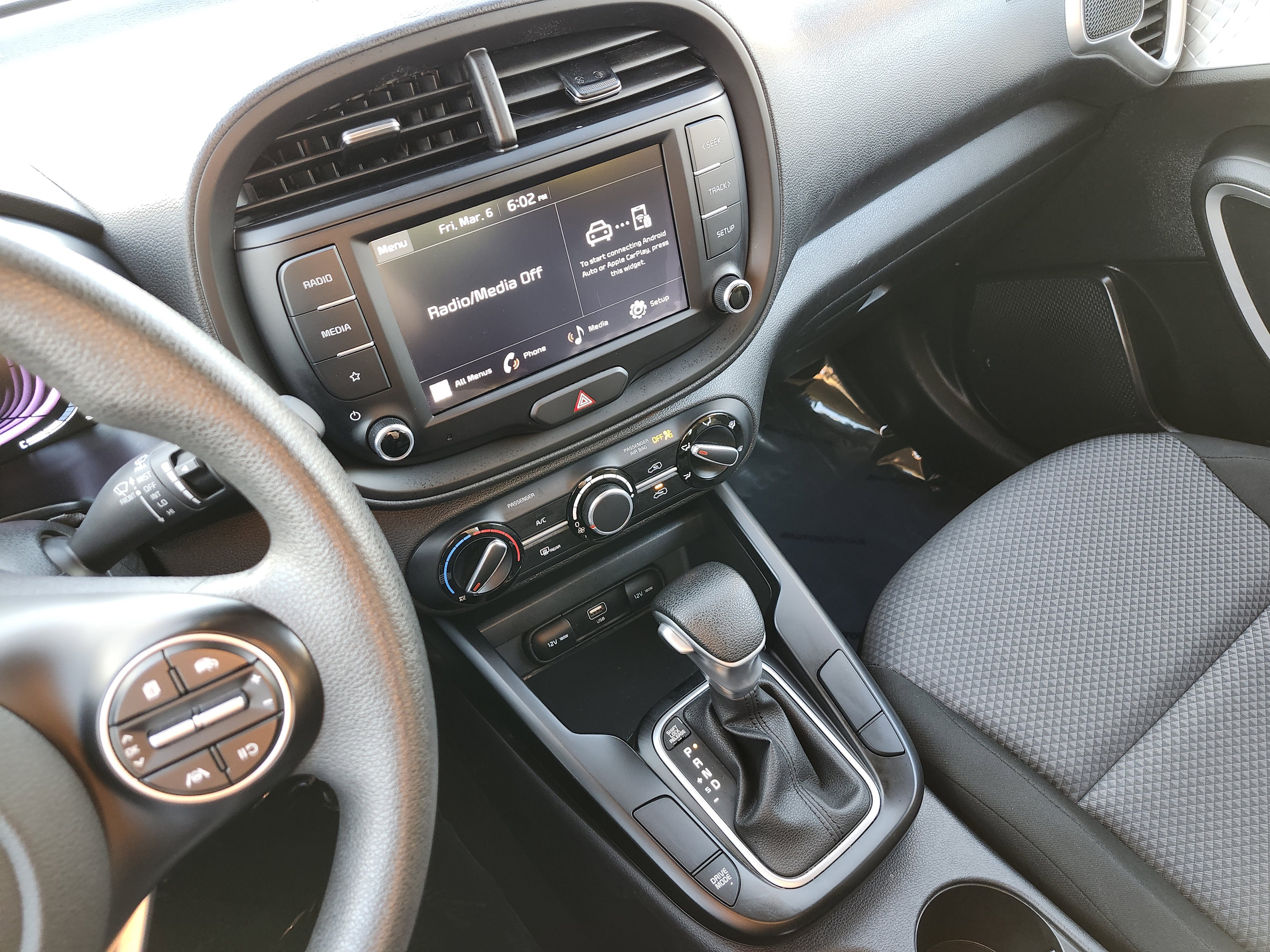 Used 2024 Kia Soul LX w/ Option Group 015 image 27