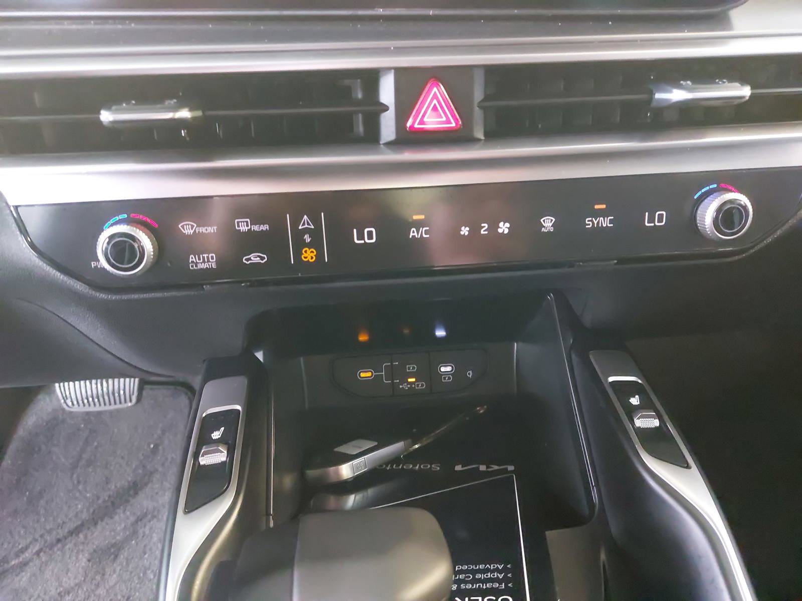 New 2026 Kia Sorento S w/ S Panoramic Sunroof Package FWD image 22