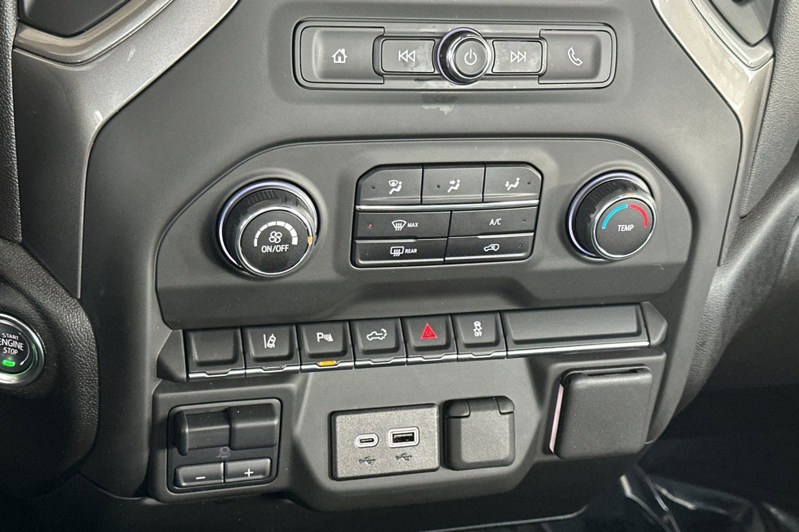 Used 2025 Chevrolet Silverado 2500 W/T w/ WT/CX Safety Package image 22