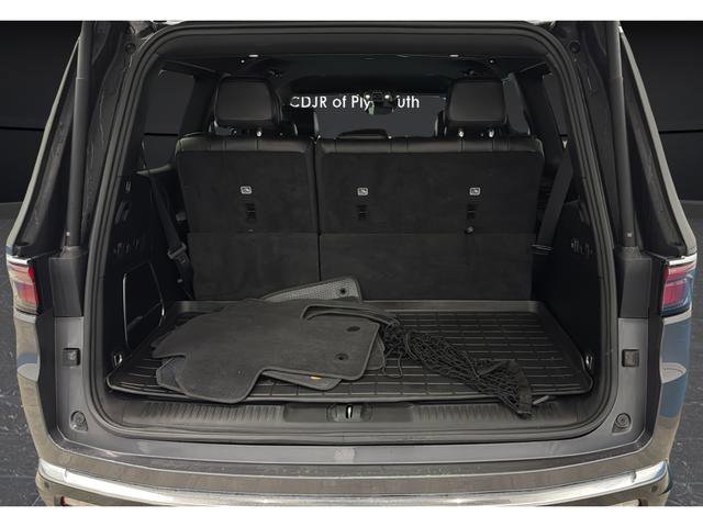 Used 2023 Jeep Wagoneer 4WD w/ HD Trailer Tow Package image 35