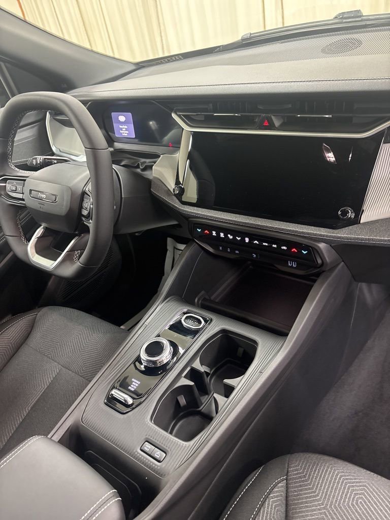 New 2026 Jeep Cherokee Laredo AWD/4WD image 25
