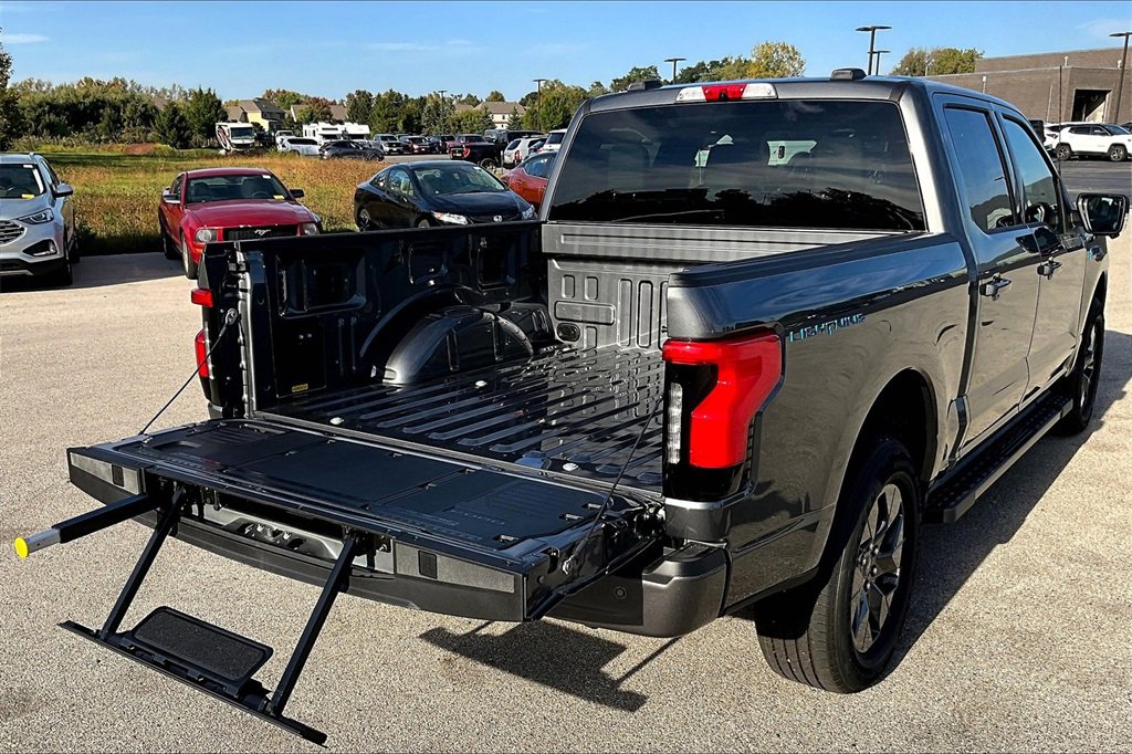 New 2025 Ford F150 Lightning Flash image 20