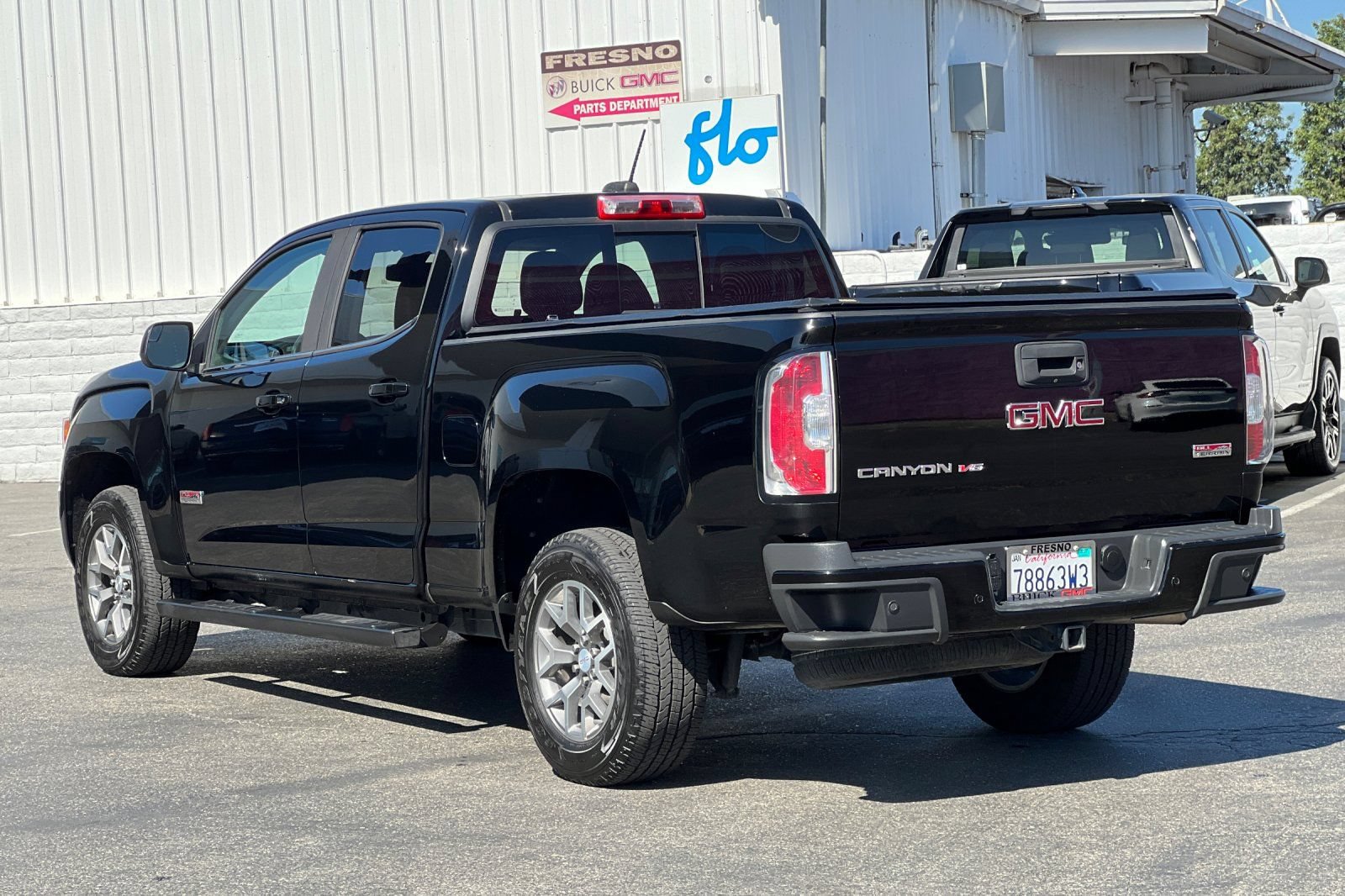 Used 2019 GMC Canyon All Terrain w/ Trailering Package AWD/4WD image 6