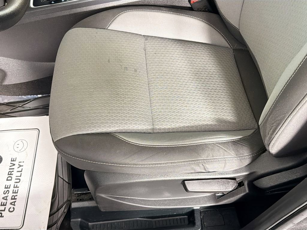 Used 2017 Ford Escape SE image 18