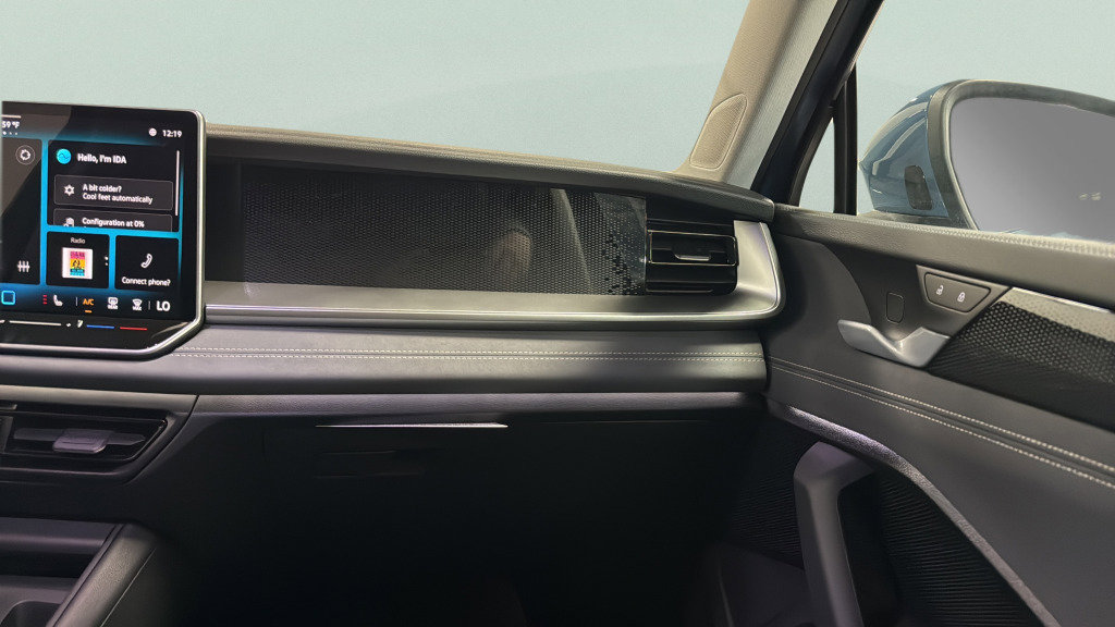 New 2026 Volkswagen Tiguan SE image 38