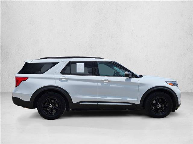 Used 2021 Ford Explorer XLT RWD image 4