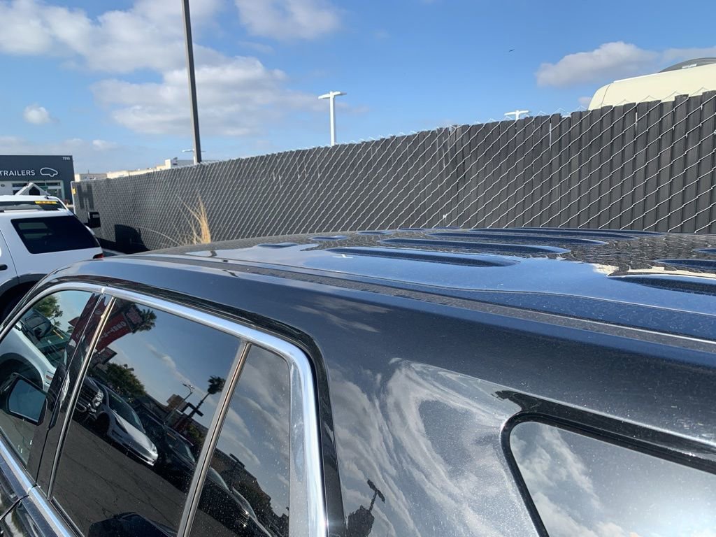 Used 2023 Chevrolet Traverse LS FWD image 9