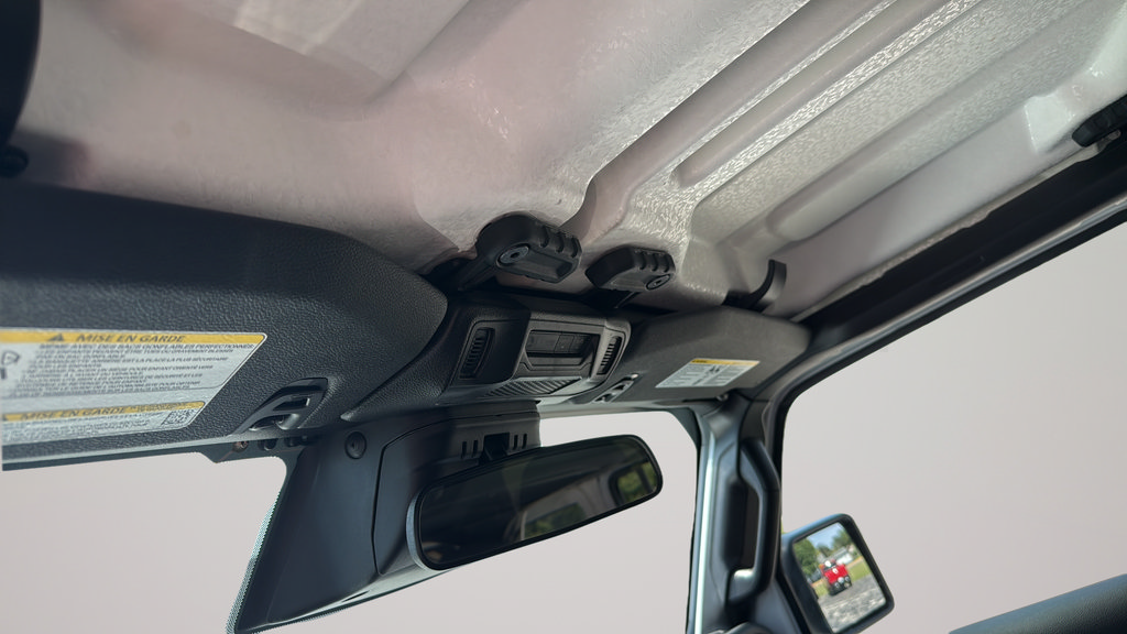 Used 2025 Jeep Wrangler Unlimited Sahara AWD/4WD image 18