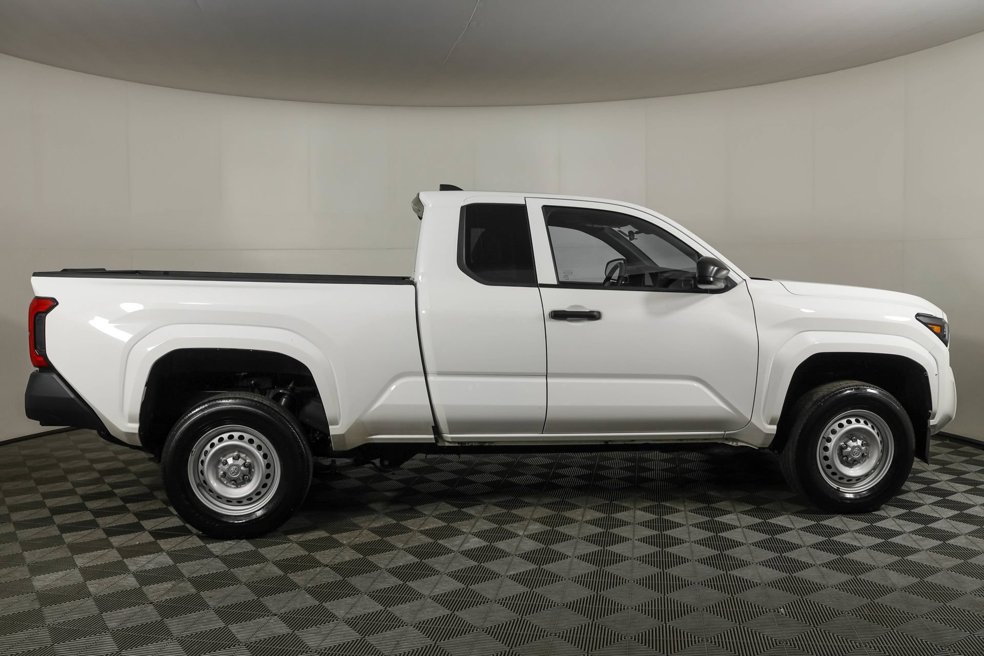 Used 2024 Toyota Tacoma SR RWD image 13