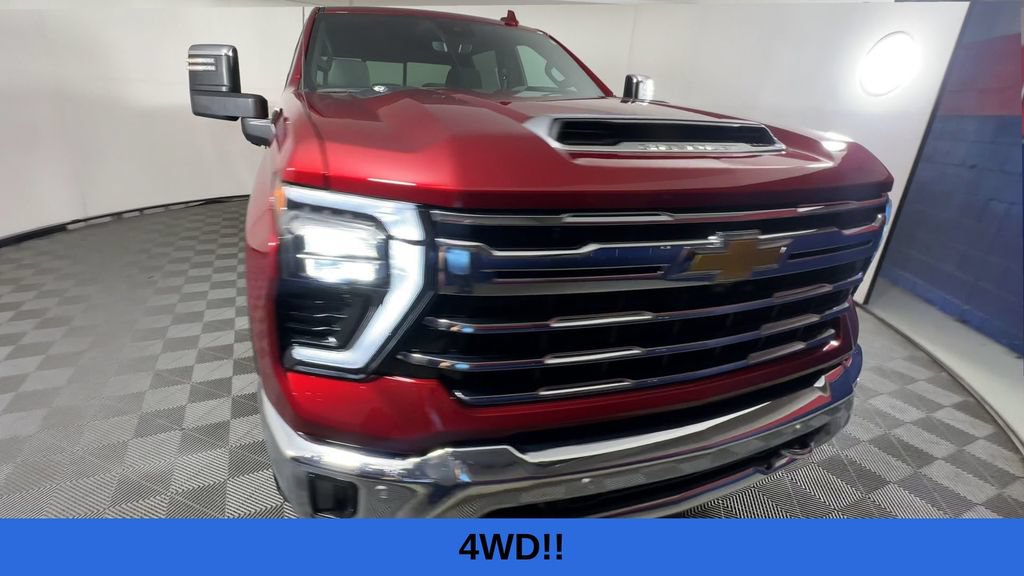Used 2025 Chevrolet Silverado 3500 LTZ w/ LTZ Premium Package AWD/4WD image 5