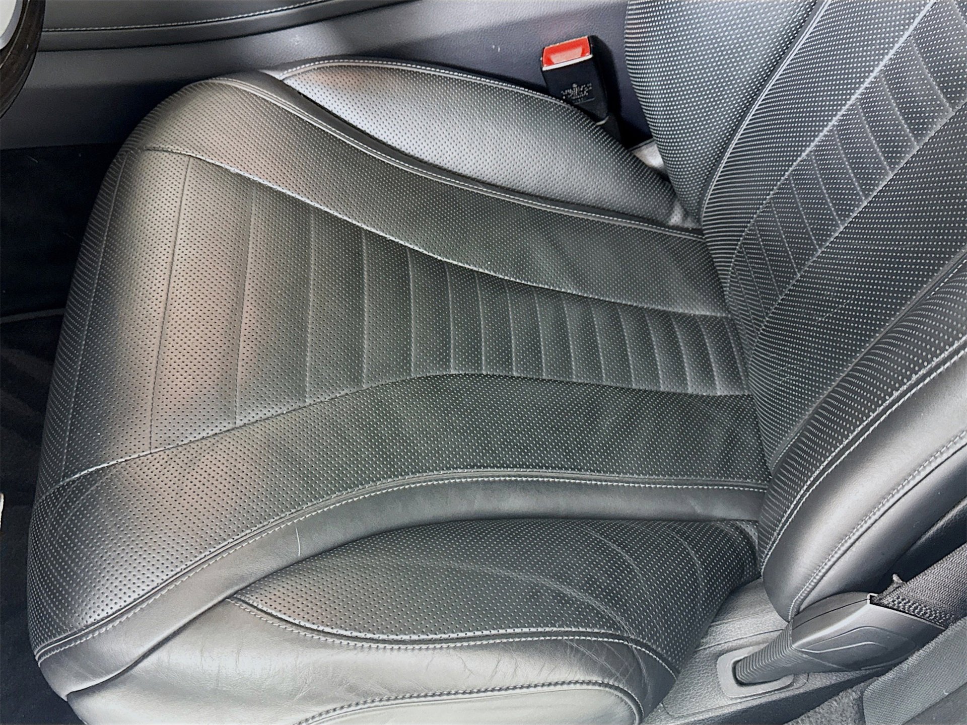 Used 2019 Mercedes-Benz S 560 Sedan image 21