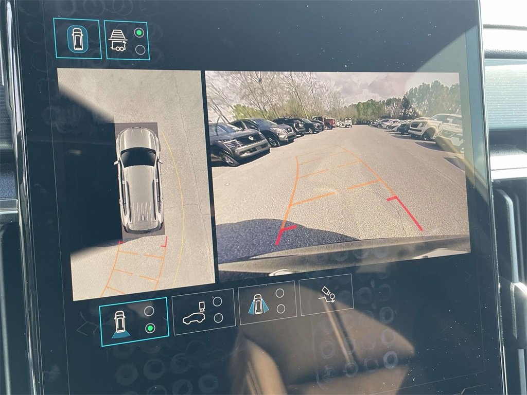 Used 2024 GMC Acadia Elevation image 24