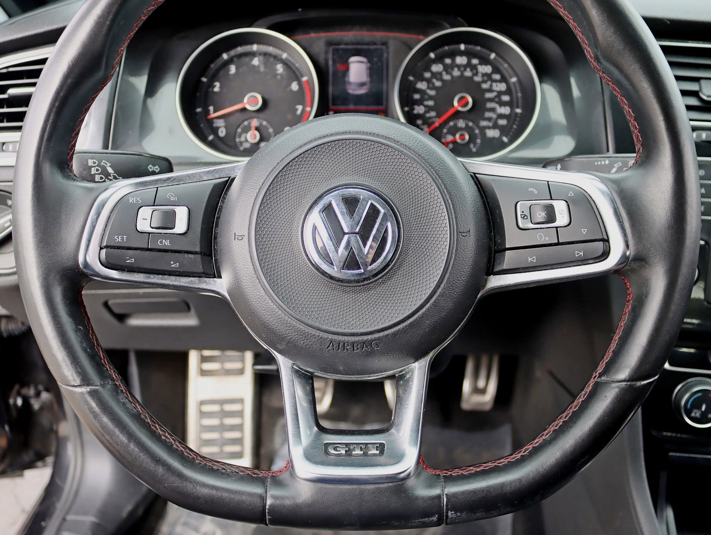 Used 2017 Volkswagen GTI Sport FWD image 19