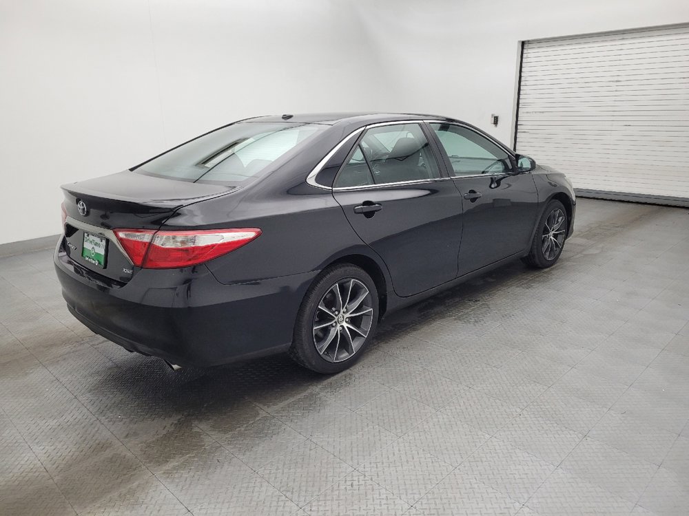 Used 2015 Toyota Camry XSE w/ Moonroof Package image 10