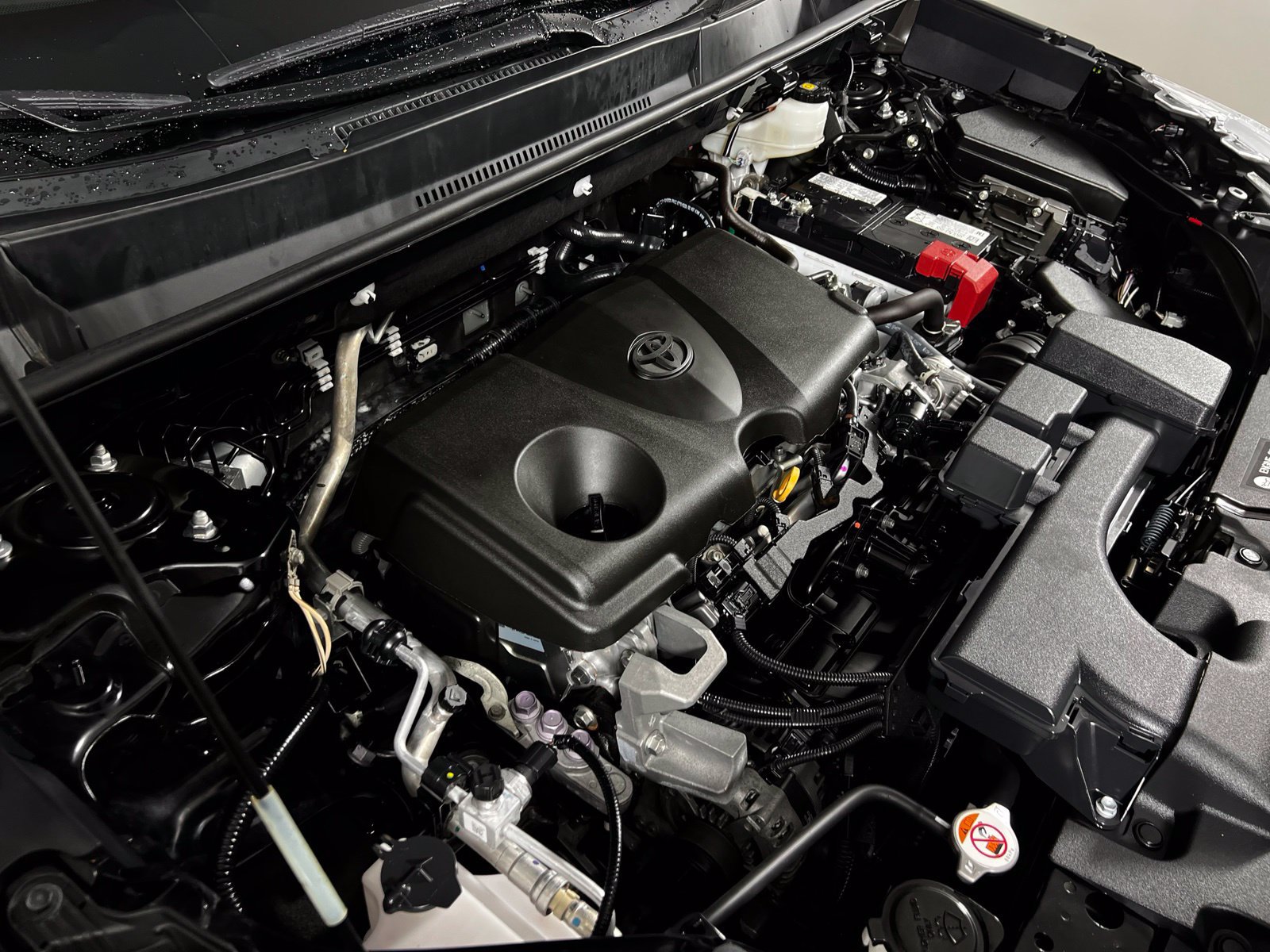 Certified 2025 Toyota RAV4 XLE FWD image 10