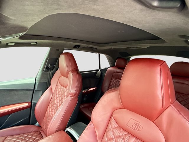 Used 2022 Audi SQ8 Prestige AWD/4WD image 26