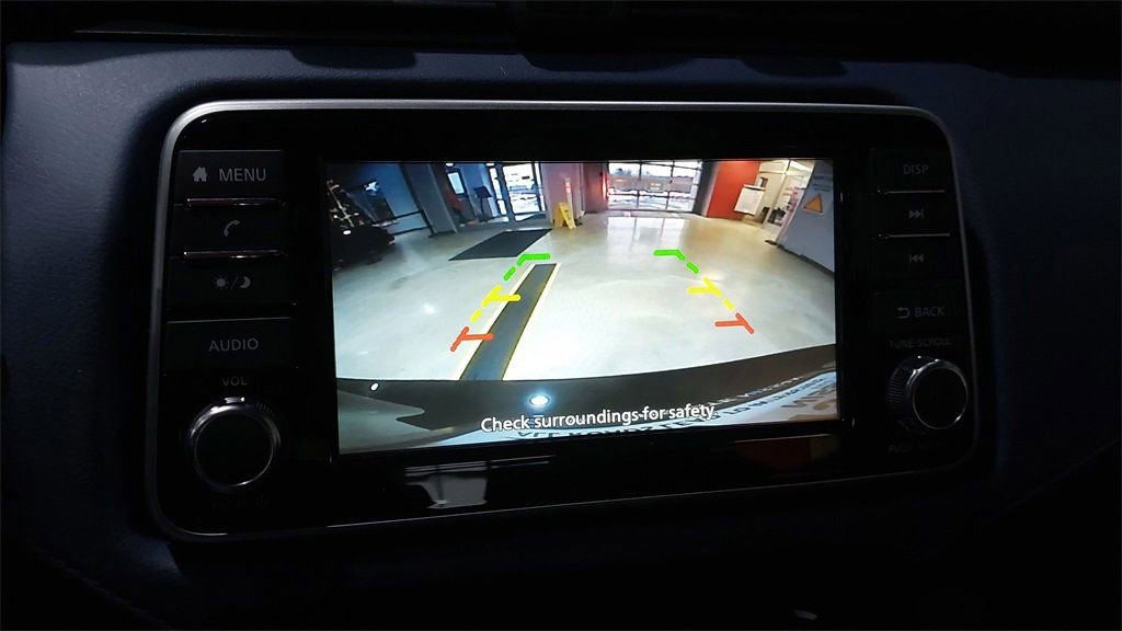 Used 2025 Nissan Versa SV w/ Trunk Package image 23