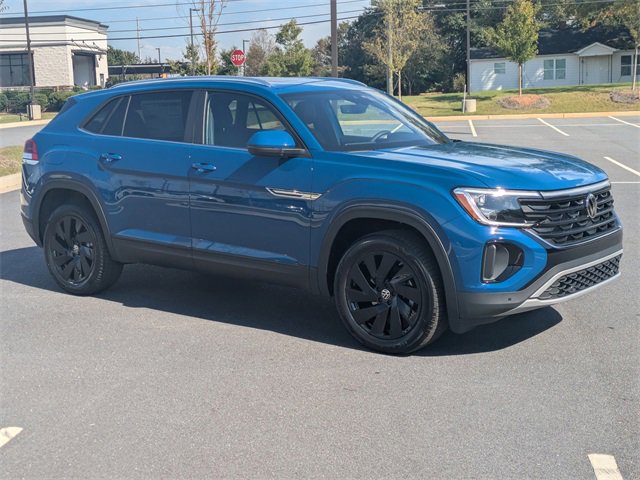 New 2026 Volkswagen Atlas Cross Sport SE image 2
