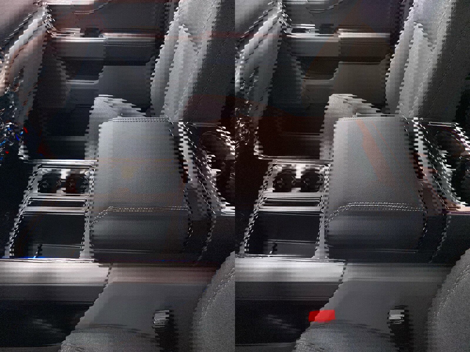 New 2025 Ford F150 XLT w/ Equipment Group 302A MID image 24