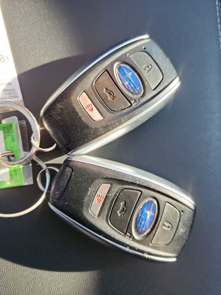 Used 2021 Subaru Ascent Limited w/ Technology Package image 29