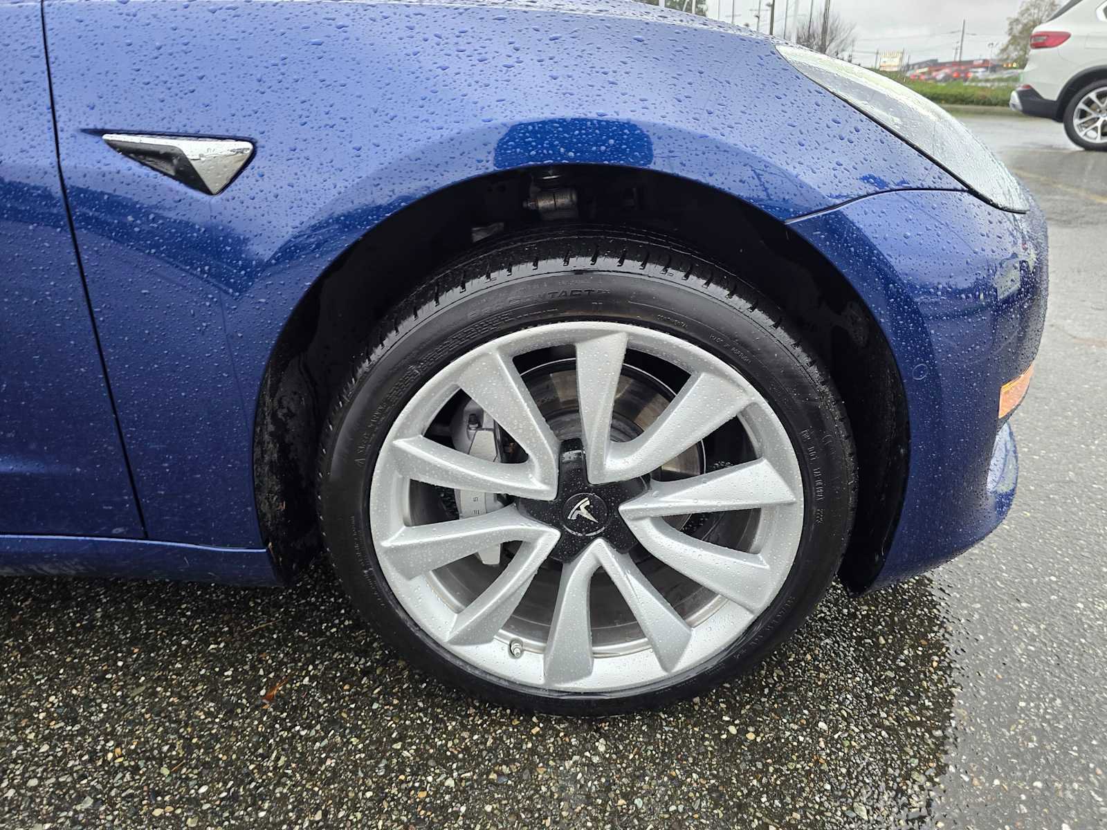 Used 2020 Tesla Model 3 Standard Range image 9