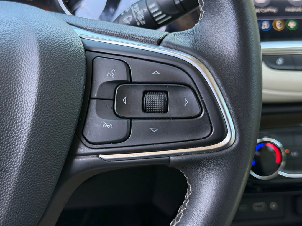 Used 2021 Buick Encore GX Preferred w/ Sport Touring Package image 32