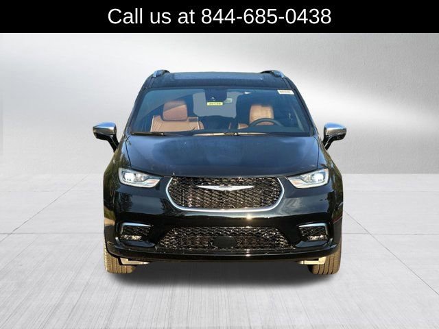 New 2026 Chrysler Pacifica Pinnacle image 2