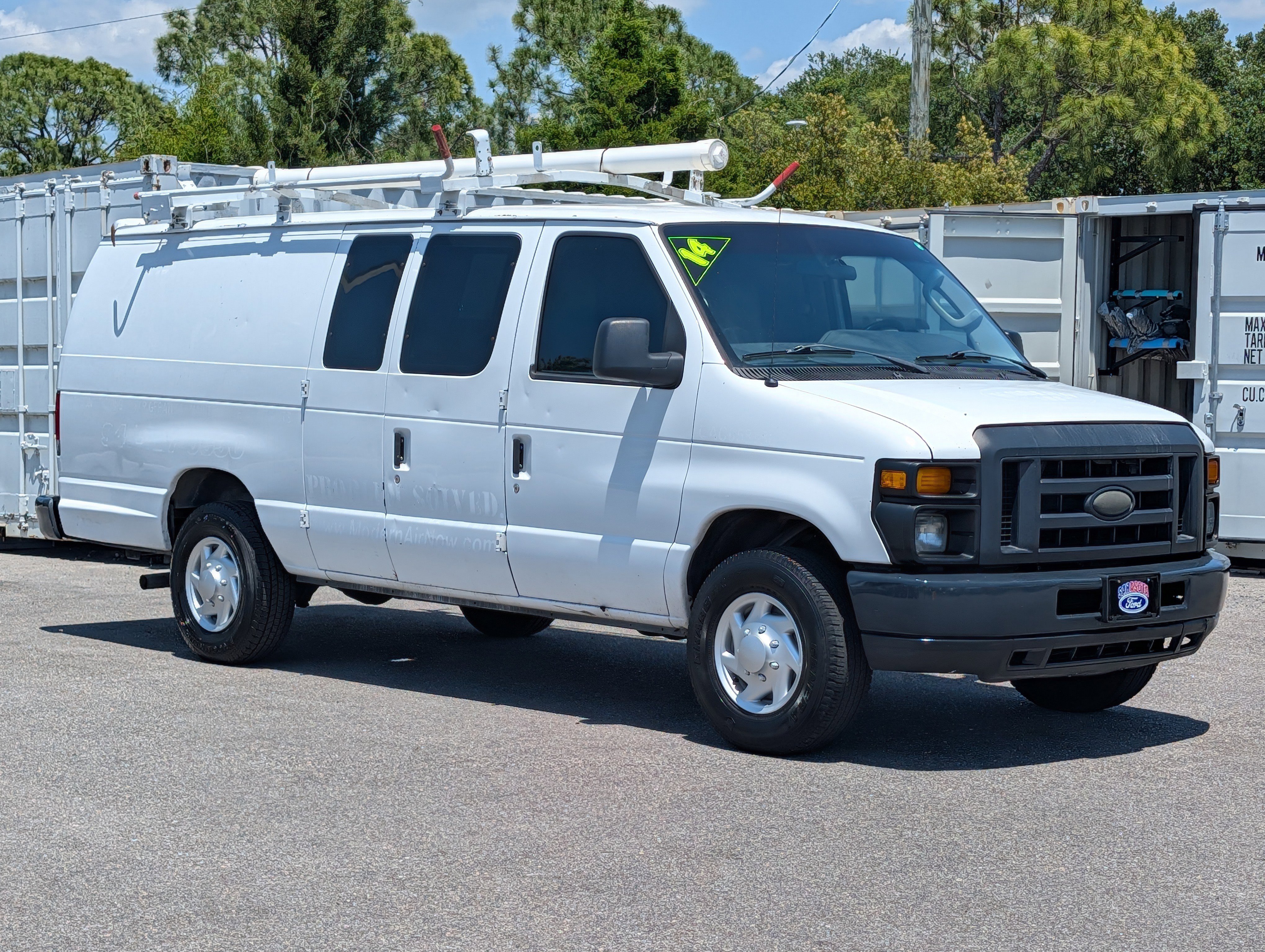 Used 2014 Ford E-250 and Econoline 250 Extended RWD image 3