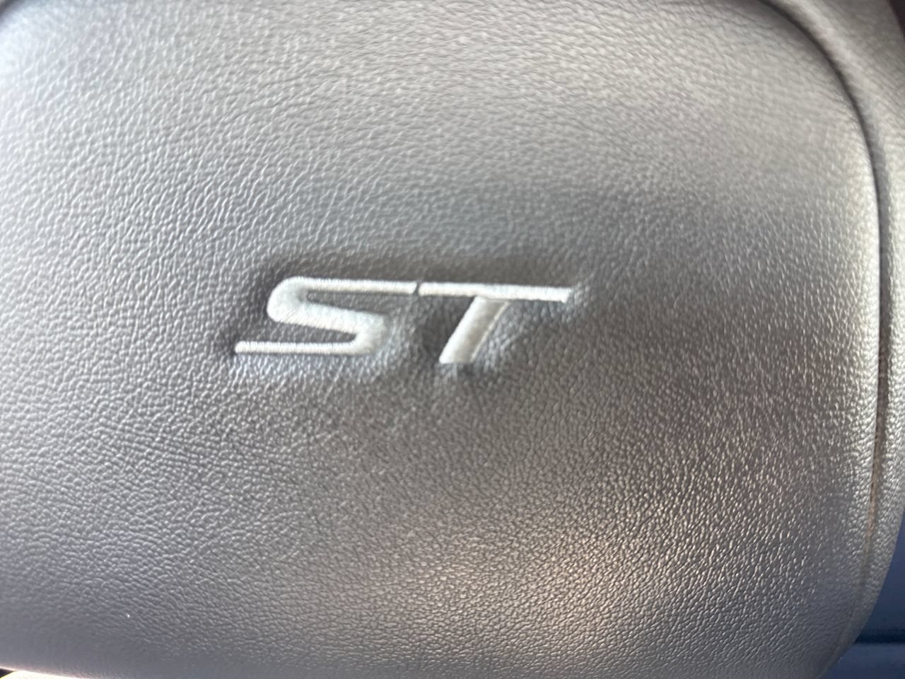 Used 2024 Buick Envista Sport Touring w/ Convenience I Package FWD image 30