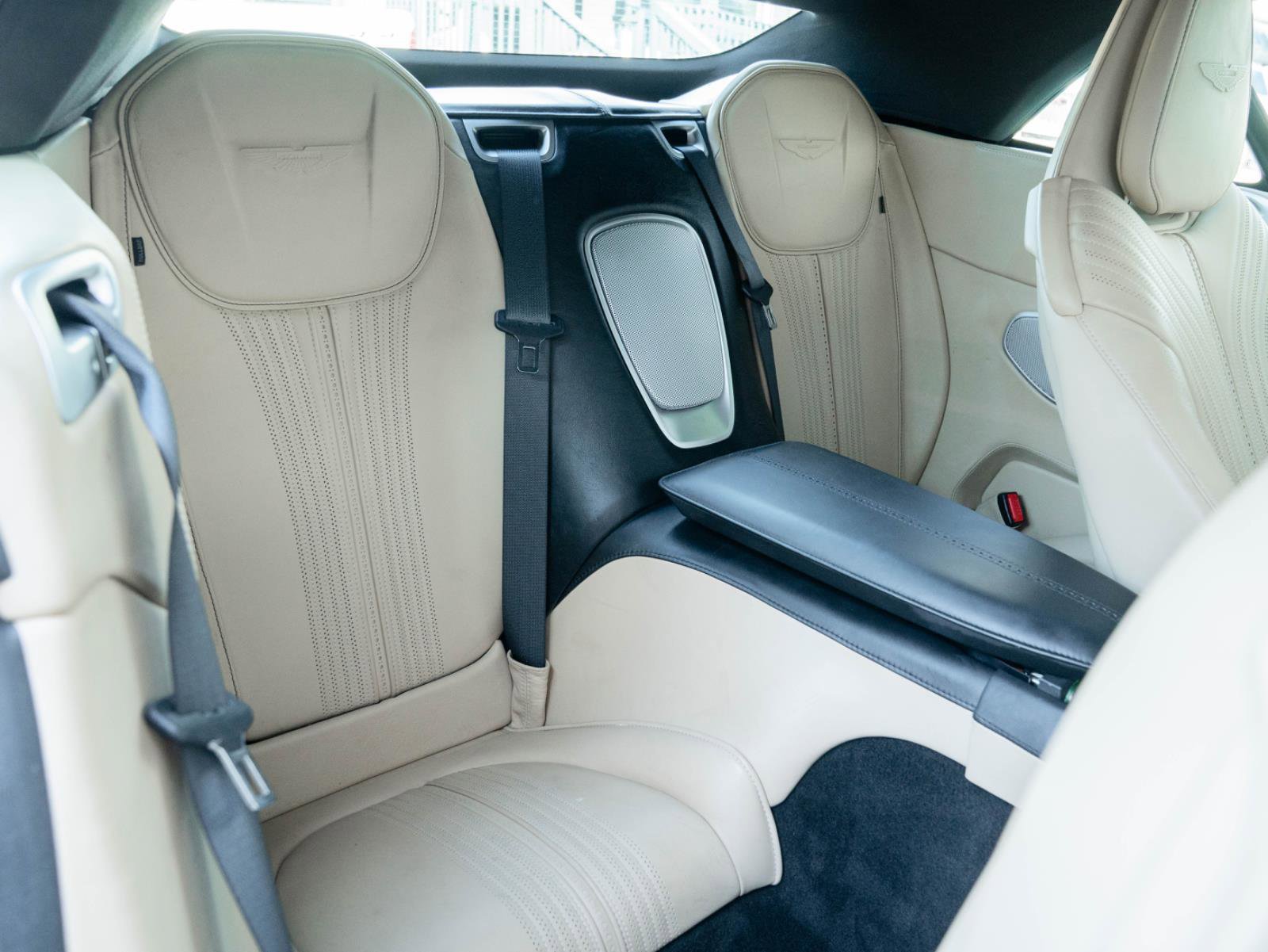 Used 2019 Aston Martin DB11 Volante image 20