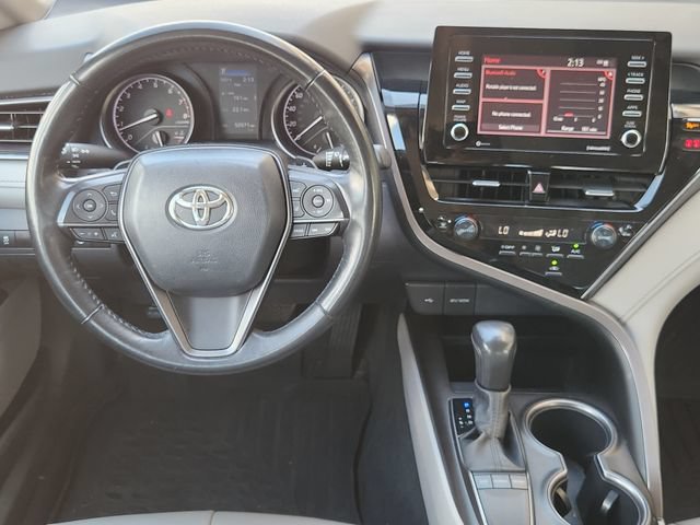 Used 2024 Toyota Camry SE w/ Cold Weather Package FWD image 27