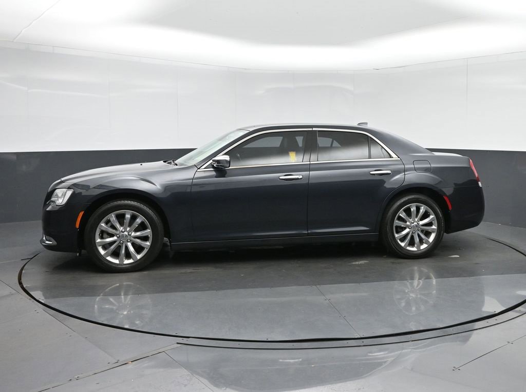 Used 2018 Chrysler 300 Limited image 4