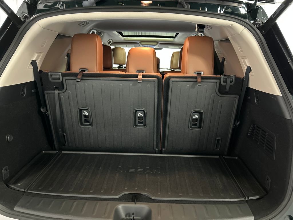 Used 2024 Nissan Pathfinder Platinum w/ Cargo Package image 24