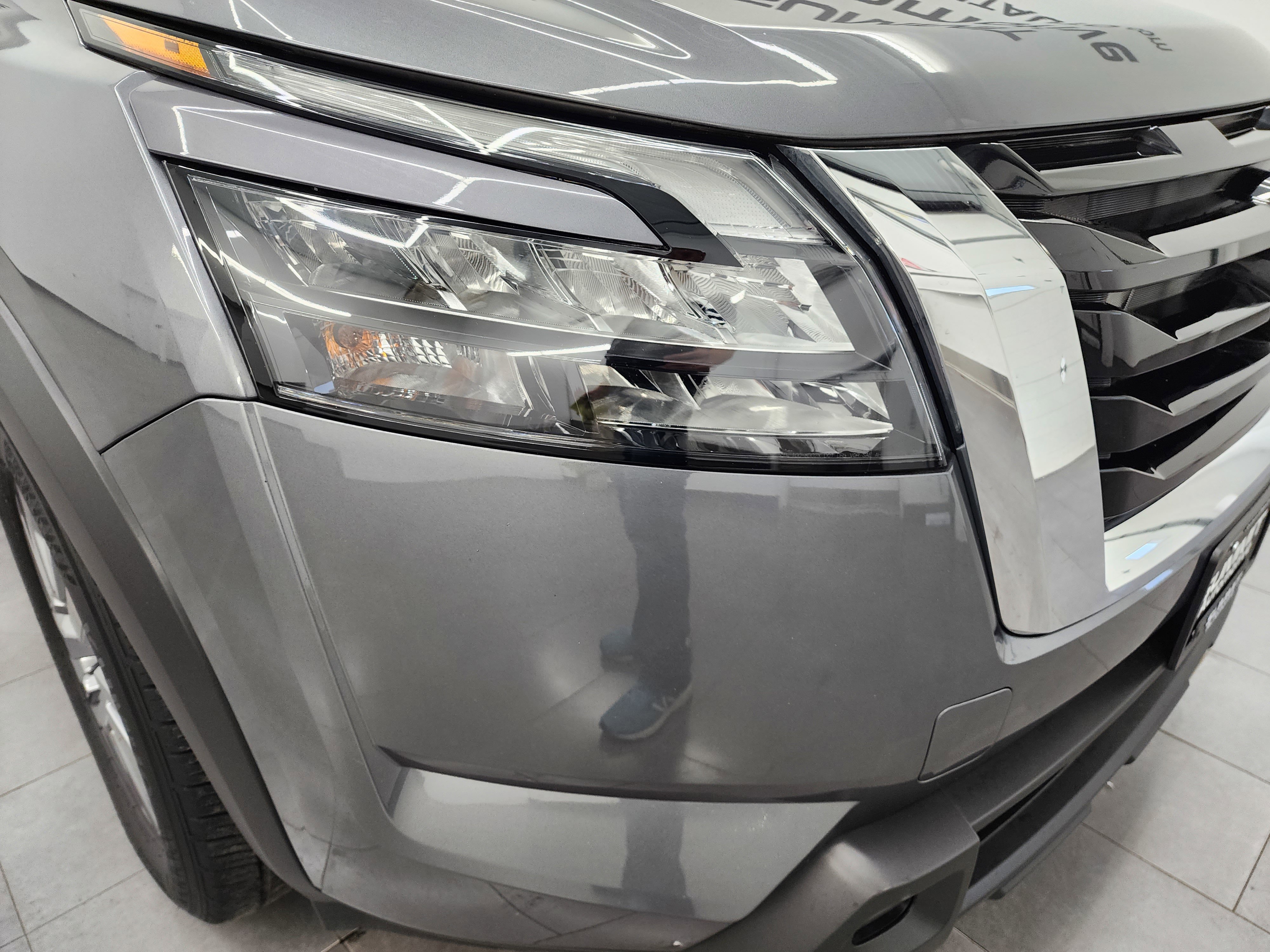 Used 2025 Nissan Pathfinder SV image 23