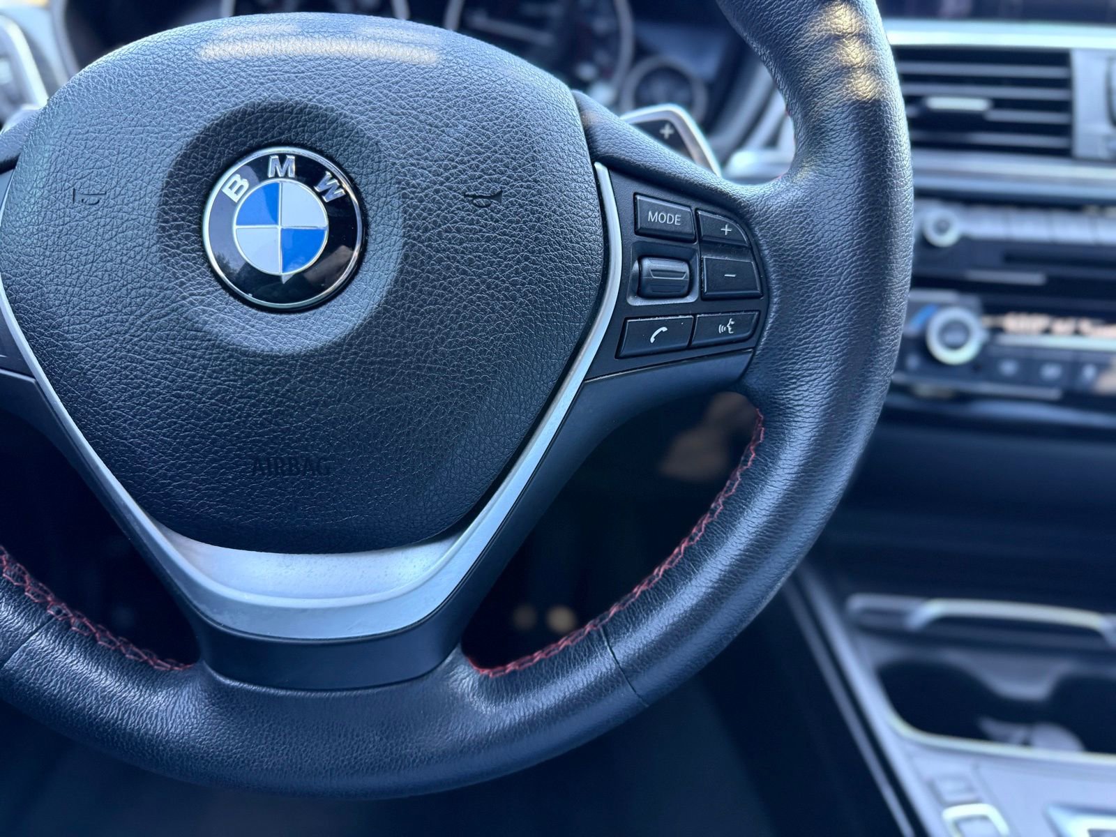 Used 2018 BMW 330i xDrive Sedan w/ Convenience Package AWD/4WD image 27
