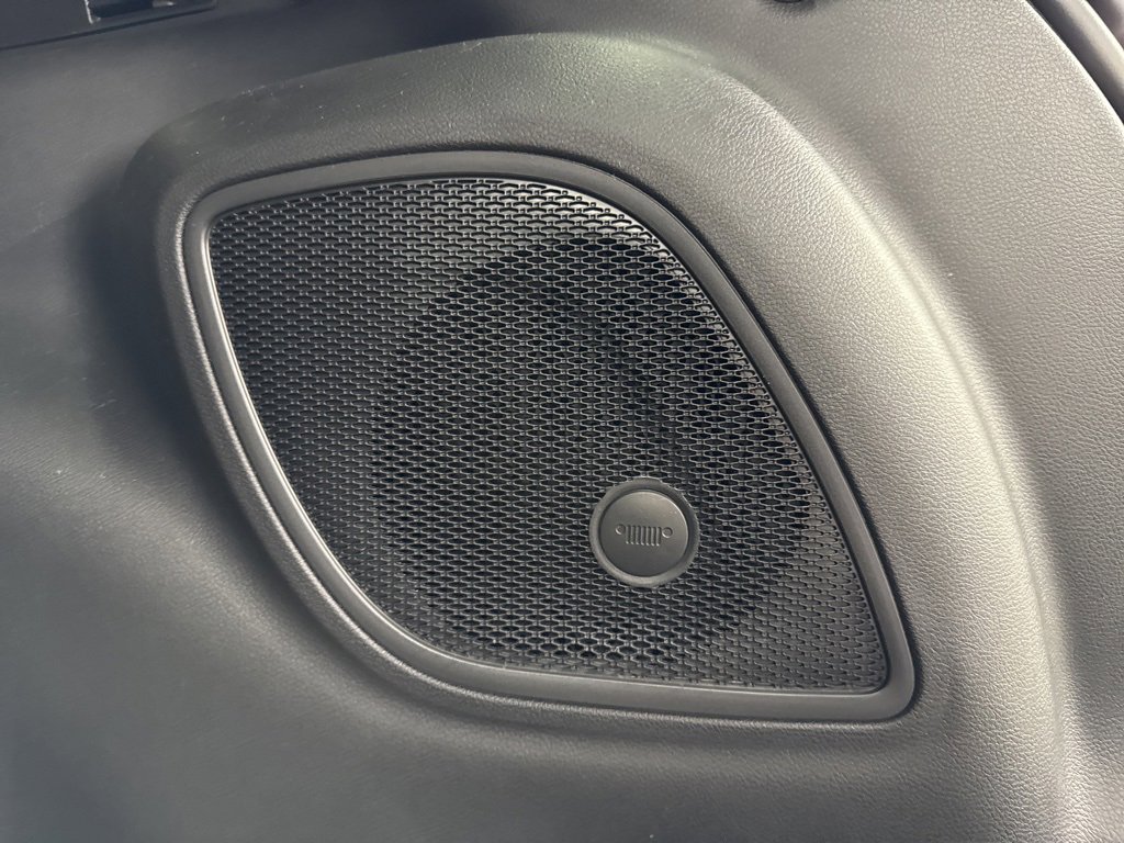 New 2025 Jeep Compass Limited w/ Sun & Sound Group image 10