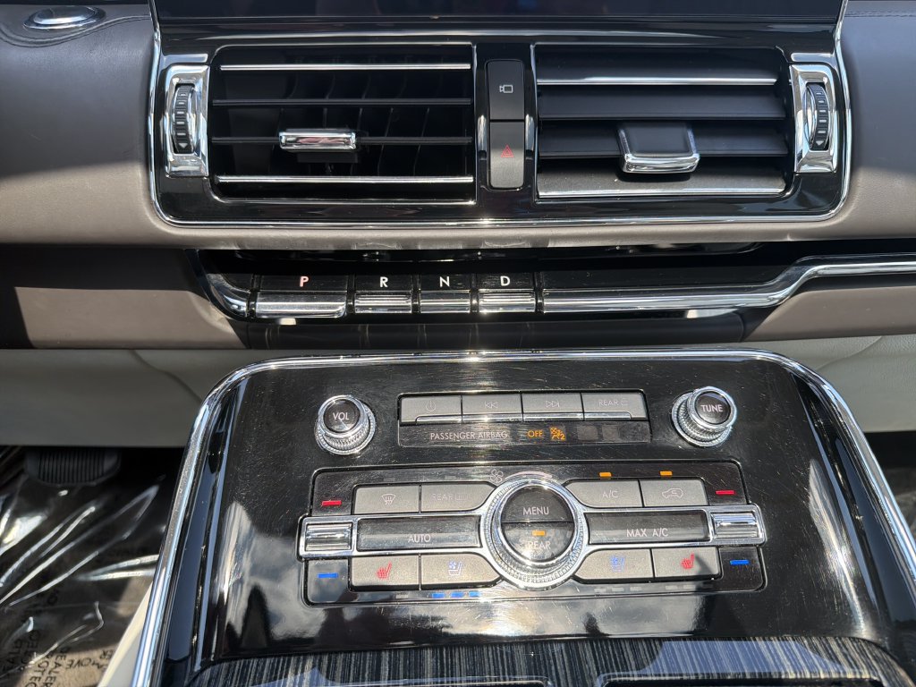 Certified 2023 Lincoln Navigator Black Label AWD/4WD image 29