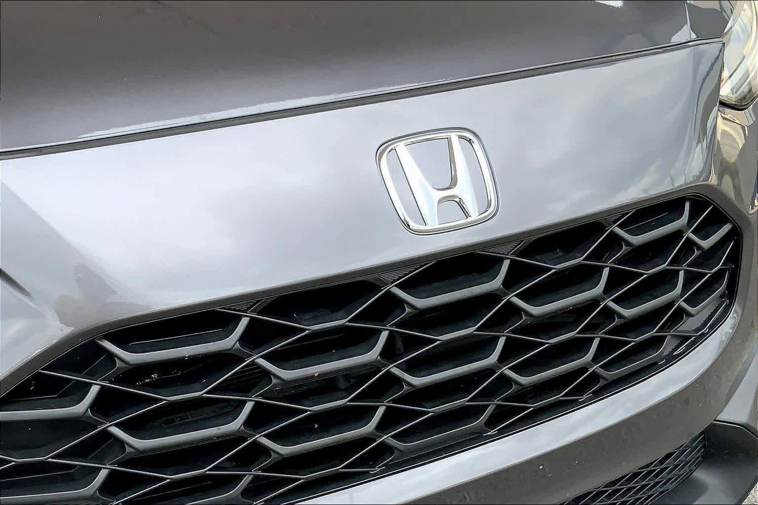 Used 2025 Honda HR-V LX image 32