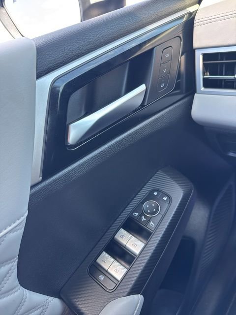 Used 2024 Mitsubishi Outlander SEL image 40