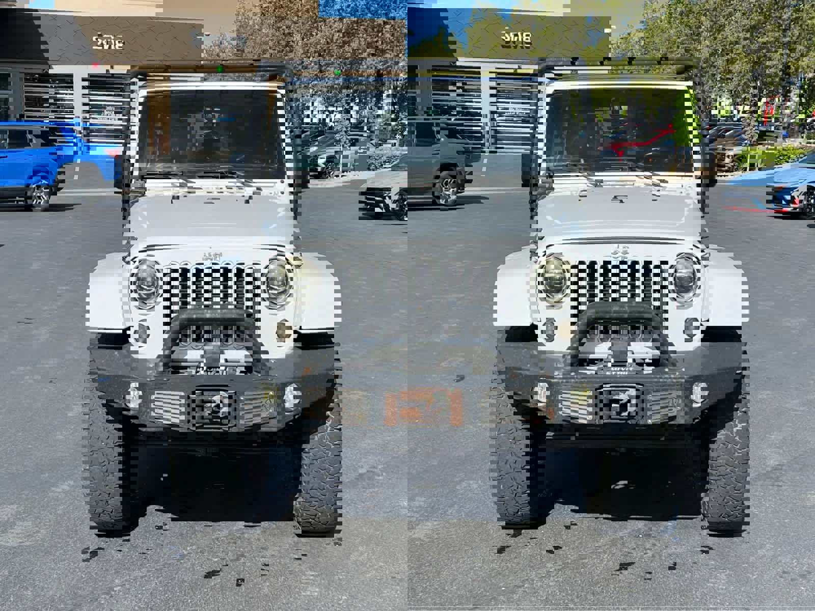 Used 2016 Jeep Wrangler Unlimited Sahara w/ Connectivity Group image 3