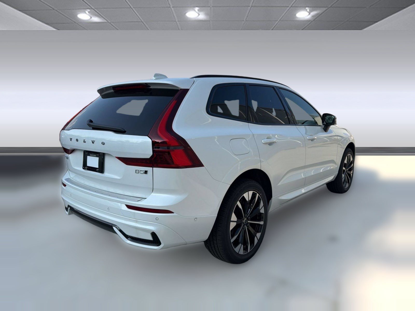 New 2026 Volvo XC60 B5 Plus w/ Protection Package Premier AWD/4WD image 9