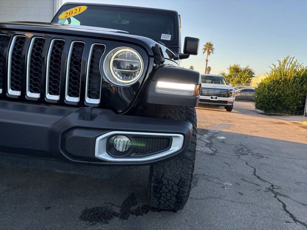 Used 2021 Jeep Gladiator Overland image 91