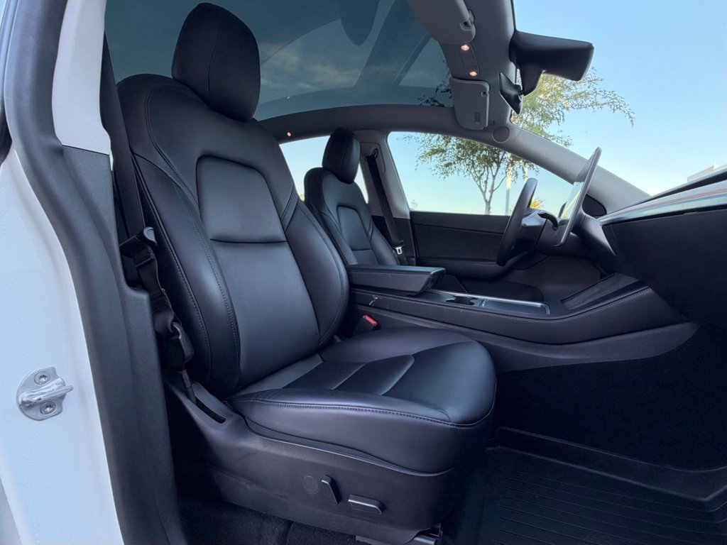 Used 2021 Tesla Model Y Long Range AWD/4WD image 20