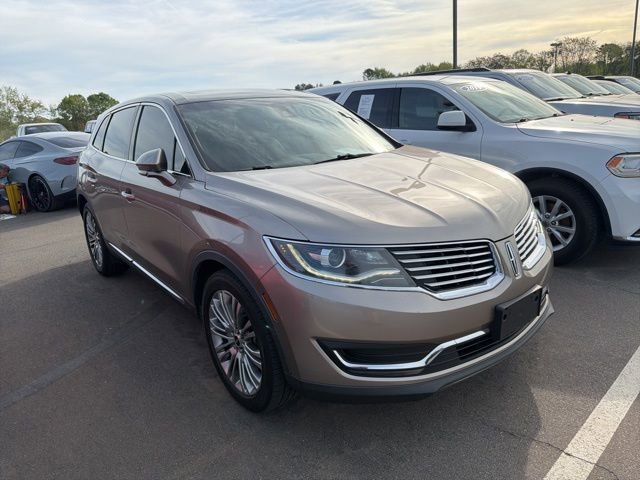 Used 2018 Lincoln MKX Reserve w/ Lincoln MKX Climate Package image 2