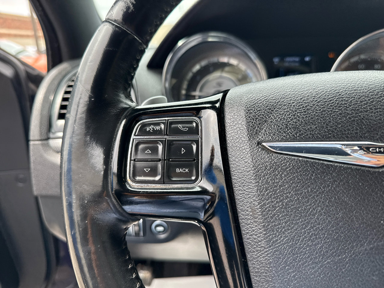 Used 2014 Chrysler 300 S image 16