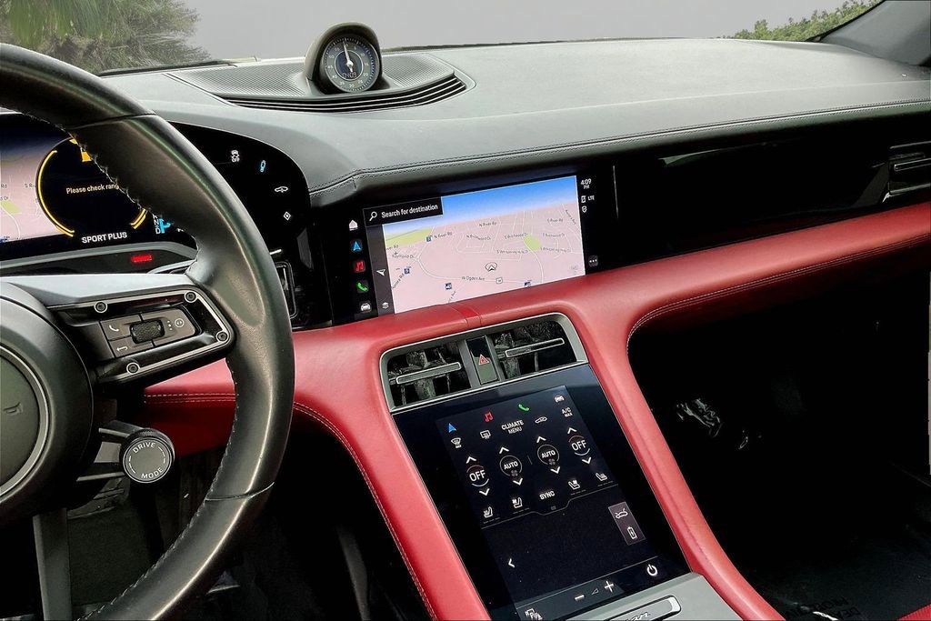 Used 2020 Porsche Taycan 4S image 9