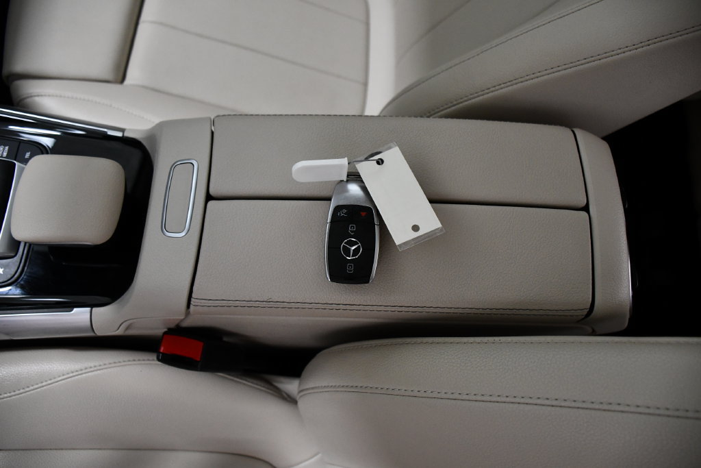 Used 2022 Mercedes-Benz GLB 250 4MATIC image 26